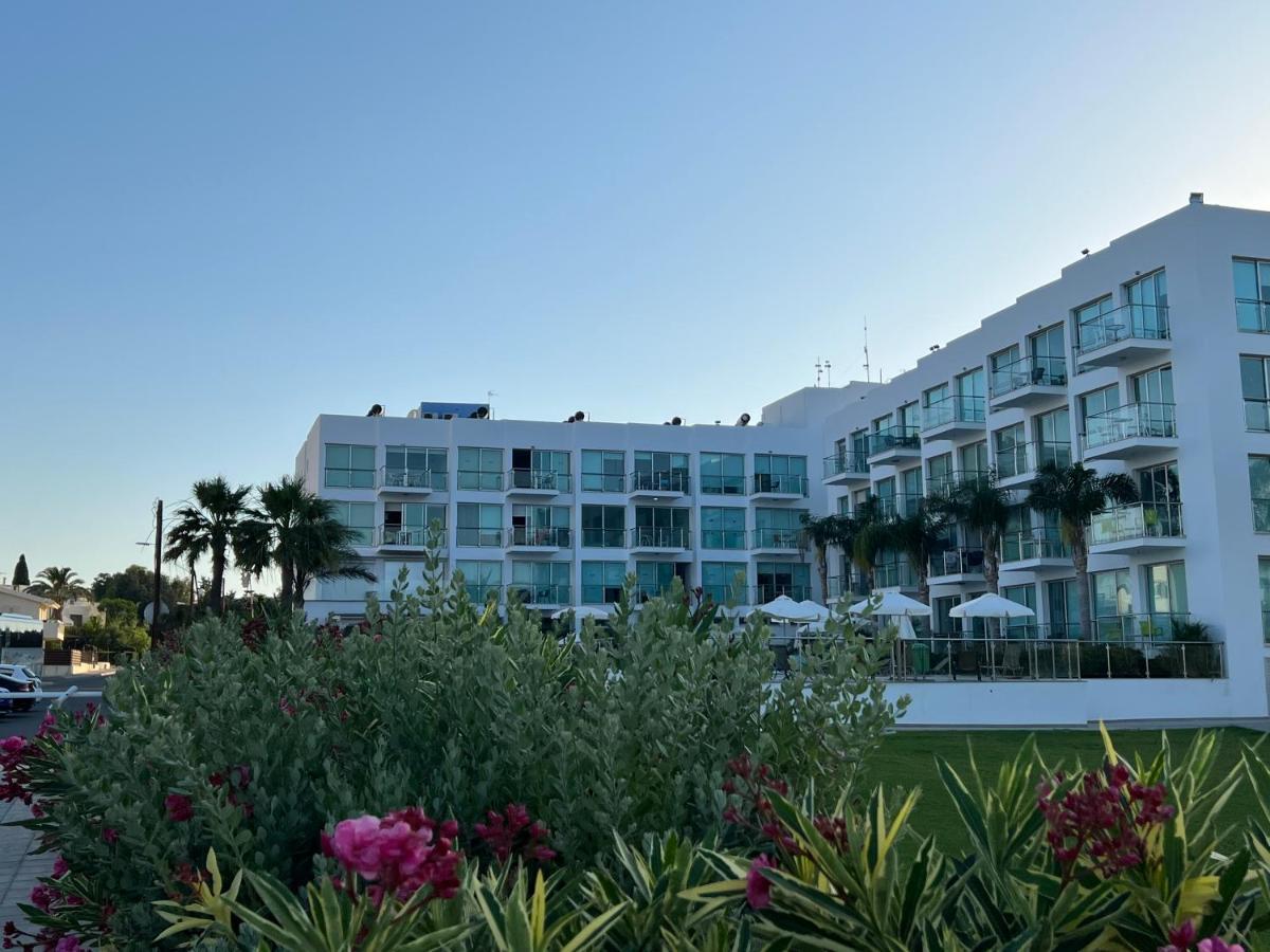 Lovely Cozy One Bedroom Suite With Pool Protaras Dış mekan fotoğraf